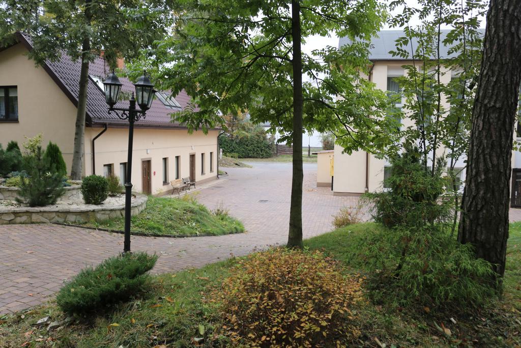 Hotel Lachowka Krepiec Esterno foto